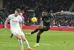 德甲转会期走向成谜；曼城造点机会；压力陡增；年轻球员得到机会(德甲日本球员转会)-开云体育入口